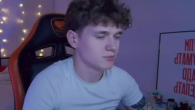 DanyDavis online show from November 28, 2025, 5:02 pm