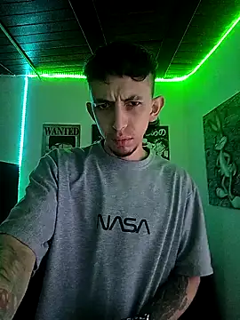 Snapshot of Chris__Jones chatting on April 11, 2026, 10:24 pm Chris Jones online show from April 11, 2026, 10:24 pm