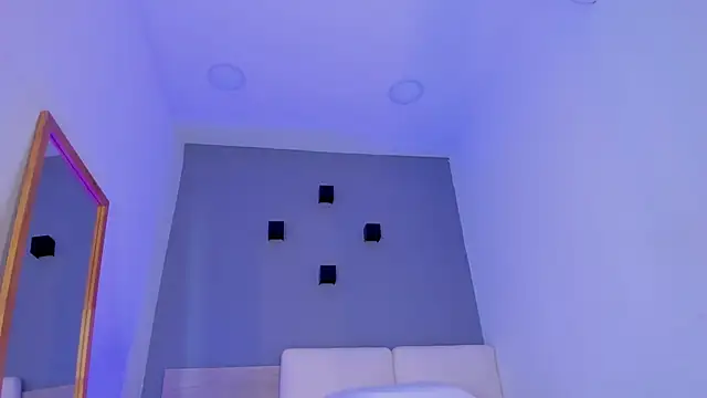 Snapshot of FreyaZimmerman_ chatting on October 23, 2025, 6:50 pm FreyaZimmerman online show from October 23, 2025, 6:50 pm