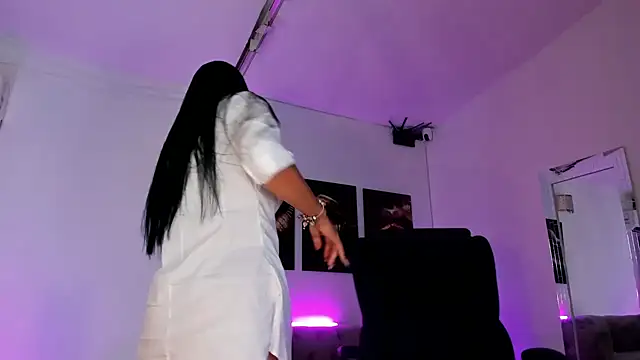 Snapshot of valery_cortez chatting on September 15, 2025, 11:38 pm valery cortez online show from September 15, 2025, 11:38 pm