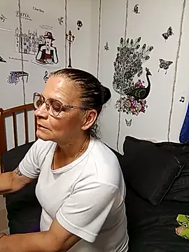 katrina perez online show from February 24, 2026, 9:04 pm