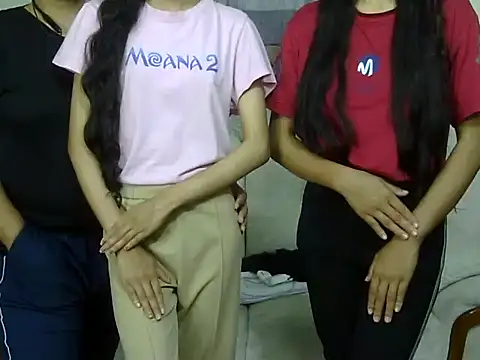 SistersLove3 online show from March 22, 2025, 8:26 pm