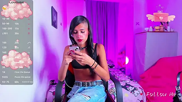 Snapshot of SkylerBennet chatting on December 21, 2025, 2:24 am SkylerBennet online show from December 21, 2025, 2:24 am