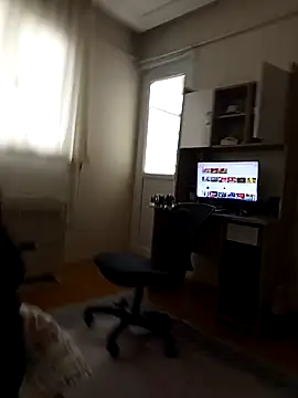 Snapshot of leona633 chatting on March 20, 2025, 10:10 am leona633 online show from March 20, 2025, 10:10 am