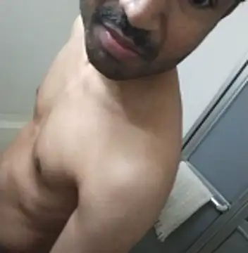 SunkLupus online show from April 13, 2026, 11:20 pm