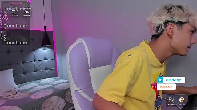 OliverTwinky online show from November 5, 2025, 2:47 am