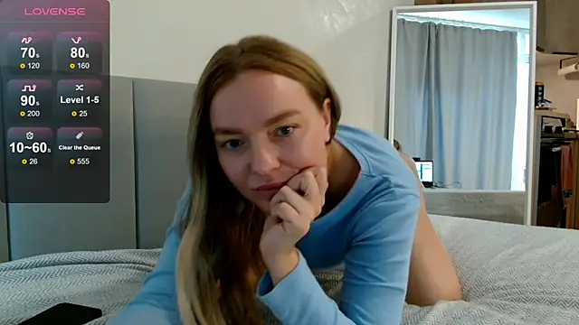 Snapshot of Eva___forever chatting on October 29, 2025, 5:06 am Eva forever online show from October 29, 2025, 5:06 am