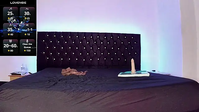 TSLeaMarie online show from November 22, 2025, 5:23 pm