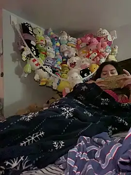 w3tkittty online show from February 19, 2026, 1:13 am