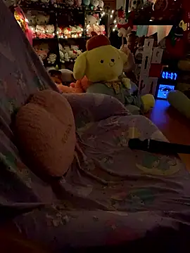 w3tkittty online show from January 7, 2026, 10:59 pm