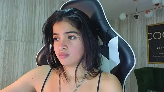 Snapshot of clementine_t chatting on November 23, 2025, 1:15 am clementine t online show from November 23, 2025, 1:15 am