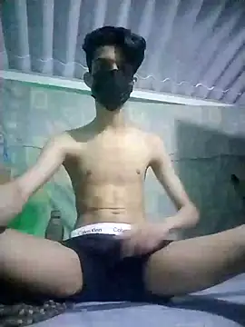 HannanKhan25 online show from September 19, 2025, 7:51 pm