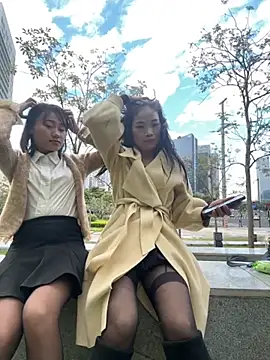 AiBanana online show from November 22, 2025, 8:02 am