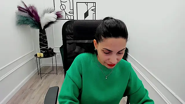 Snapshot of AllaYerty chatting on December 2, 2025, 12:29 pm AllaYerty online show from December 2, 2025, 12:29 pm