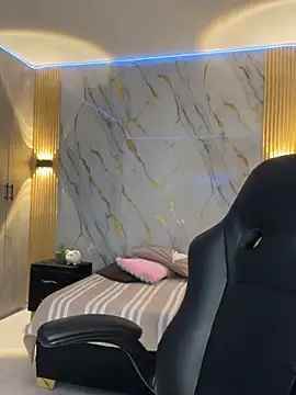 Snapshot of Kariina__69 chatting on March 2, 2026, 2:45 am Kariina 69 online show from March 2, 2026, 2:45 am