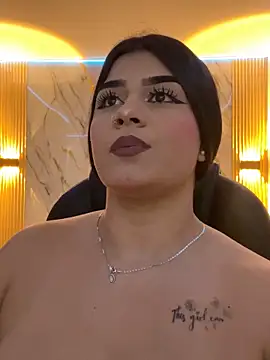 Snapshot of Kariina__69 chatting on December 20, 2025, 3:20 am Kariina 69 online show from December 20, 2025, 3:20 am