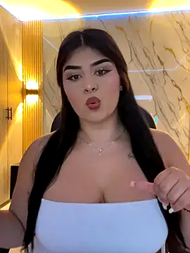 Snapshot of Kariina__69 chatting on January 6, 2026, 3:43 am Kariina 69 online show from January 6, 2026, 3:43 am