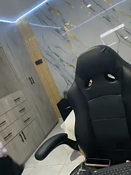 Snapshot of Kariina__69 chatting on February 1, 2026, 3:16 am Kariina 69 online show from February 1, 2026, 3:16 am