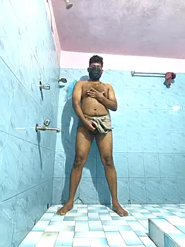 Snapshot of UrbanUtopia chatting on November 26, 2025, 3:56 pm UrbanUtopia online show from November 26, 2025, 3:56 pm