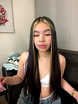 Cristina pinkk online show from September 16, 2025, 3:07 am