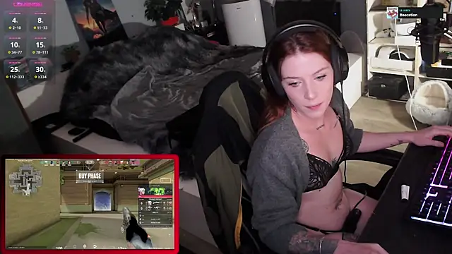 Horny Makima online show from October 8, 2025, 10:17 am