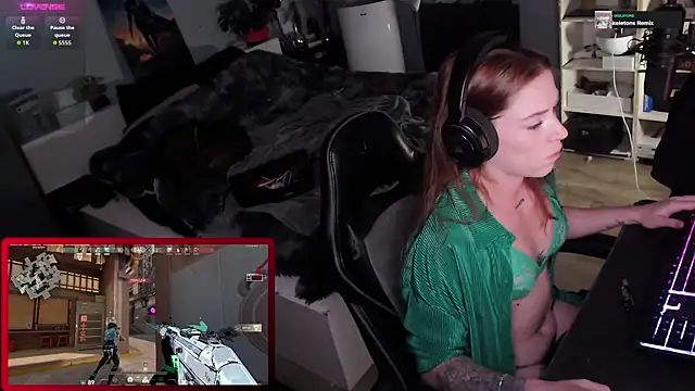 Horny Makima online show from September 26, 2025, 7:59 am