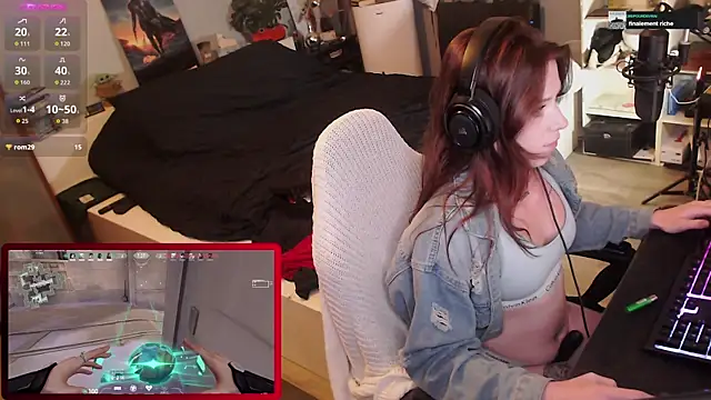 Horny Makima online show from November 6, 2025, 11:14 am