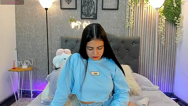 mialeia01 online show from January 7, 2026, 1:27 pm