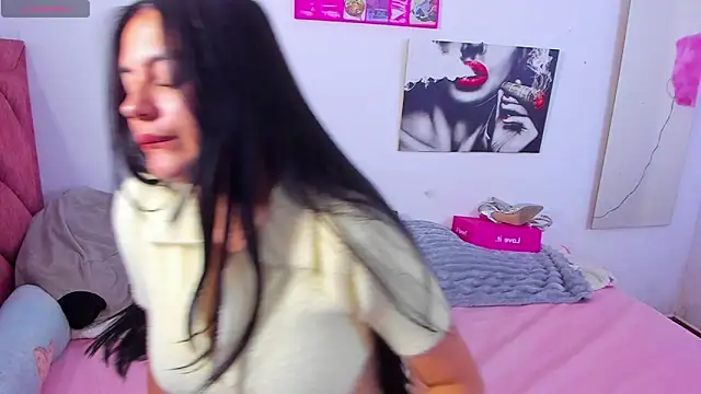 Snapshot of mialeia01 chatting on November 29, 2025, 2:50 pm mialeia01 online show from November 29, 2025, 2:50 pm