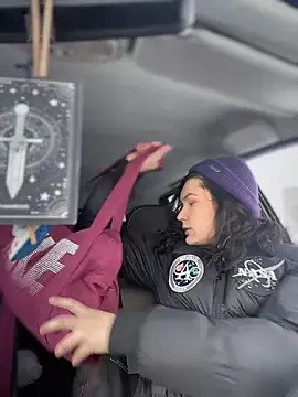 MeekyRich online show from February 20, 2026, 3:25 am