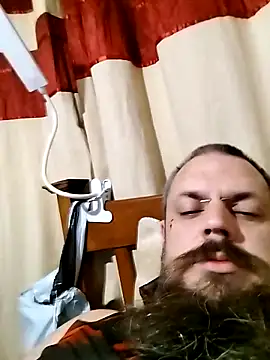 Snapshot of Tattyrob87 chatting on November 16, 2025, 11:30 pm Tattyrob87 online show from November 16, 2025, 11:30 pm