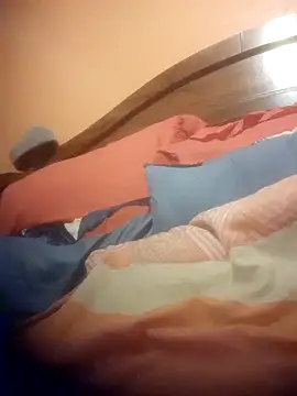 Snapshot of RearApiary chatting on February 17, 2026, 12:41 am RearApiary online show from February 17, 2026, 12:41 am