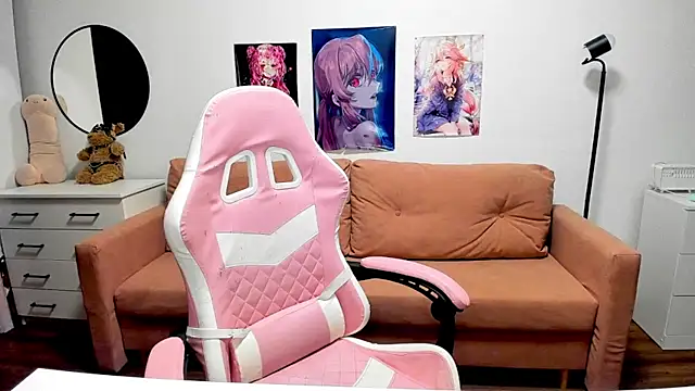 mistress lain online show from October 15, 2025, 9:56 pm