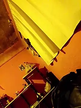 Snapshot of luuiss12 chatting on February 24, 2026, 10:16 am luuiss12 online show from February 24, 2026, 10:16 am