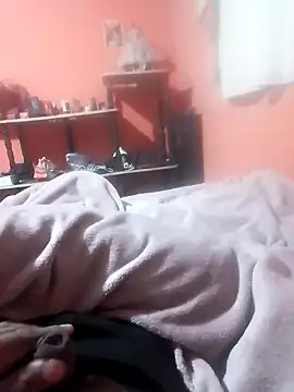 Snapshot of luuiss12 chatting on February 11, 2026, 6:57 am luuiss12 online show from February 11, 2026, 6:57 am