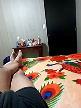 Snapshot of luuiss12 chatting on December 18, 2025, 5:45 am luuiss12 online show from December 18, 2025, 5:45 am