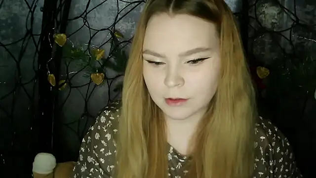 Snapshot of blushing_star chatting on March 4, 2026, 7:38 am blushing star online show from March 4, 2026, 7:38 am