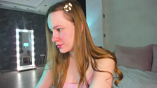 Candy Cansew online show from February 19, 2026, 9:17 am