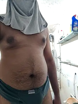 Snapshot of Brown69_guy chatting on November 10, 2025, 5:07 pm Brown69 guy online show from November 10, 2025, 5:07 pm