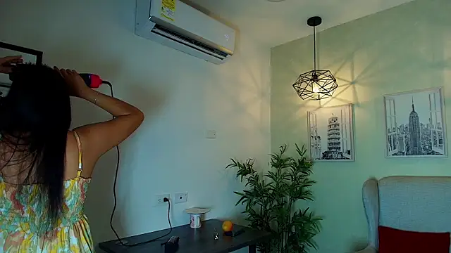  Victoria Collins online show from February 8, 2026, 11:52 am