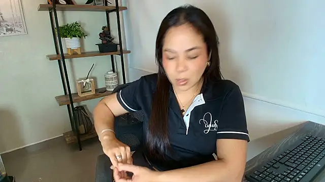  Victoria Collins online show from March 26, 2026, 11:41 am