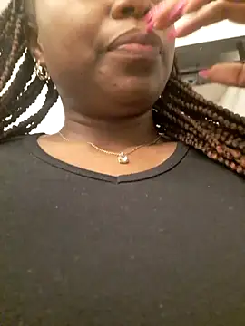 Snapshot of Shanyqueen chatting on November 26, 2025, 2:44 am Shanyqueen online show from November 26, 2025, 2:44 am