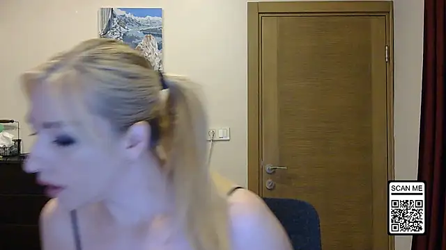 Wild Silk Desire online show from September 30, 2025, 1:28 pm