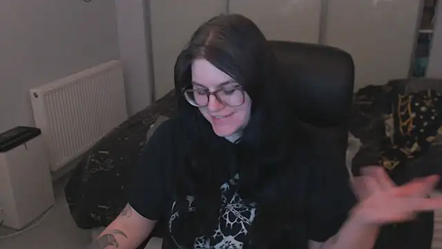 Snapshot of GothSuccubusBabe chatting on May 30, 2026, 11:54 pm GothSuccubusBabe online show from May 30, 2026, 11:54 pm
