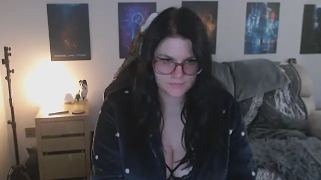 GothSuccubusBabe online show from October 8, 2025, 9:59 pm