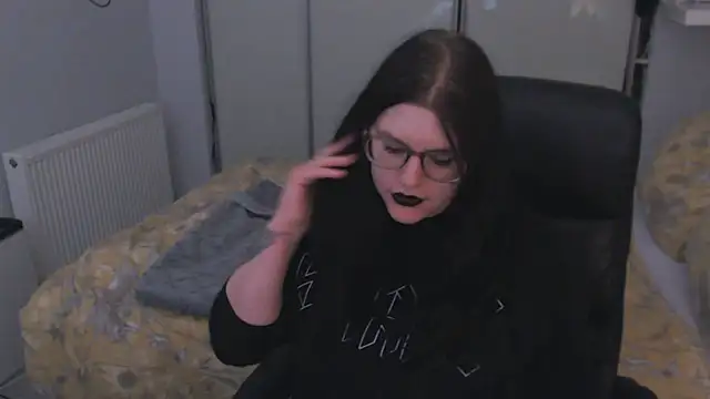 Snapshot of GothSuccubusBabe chatting on May 7, 2026, 10:57 pm GothSuccubusBabe online show from May 7, 2026, 10:57 pm