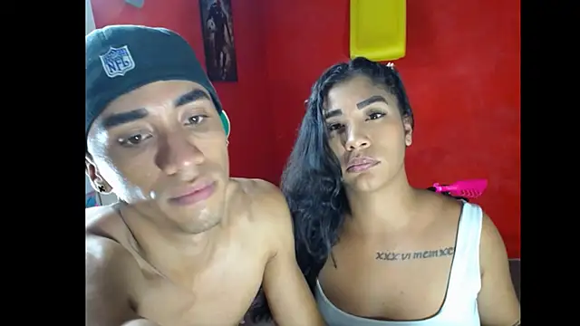 Snapshot of kloeandjersi chatting on December 14, 2025, 3:13 am kloeandjersi online show from December 14, 2025, 3:13 am