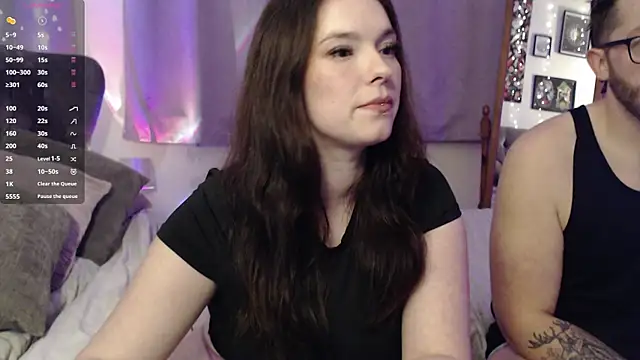 Vforverity online show from April 10, 2026, 10:28 pm