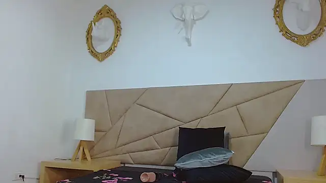 Snapshot of amanda_ramirez chatting on October 23, 2025, 8:29 pm amanda ramirez online show from October 23, 2025, 8:29 pm