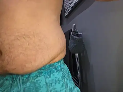 Snapshot of CloudyMuscleBeefy chatting on January 7, 2026, 9:03 am CloudyMuscleBeefy online show from January 7, 2026, 9:03 am